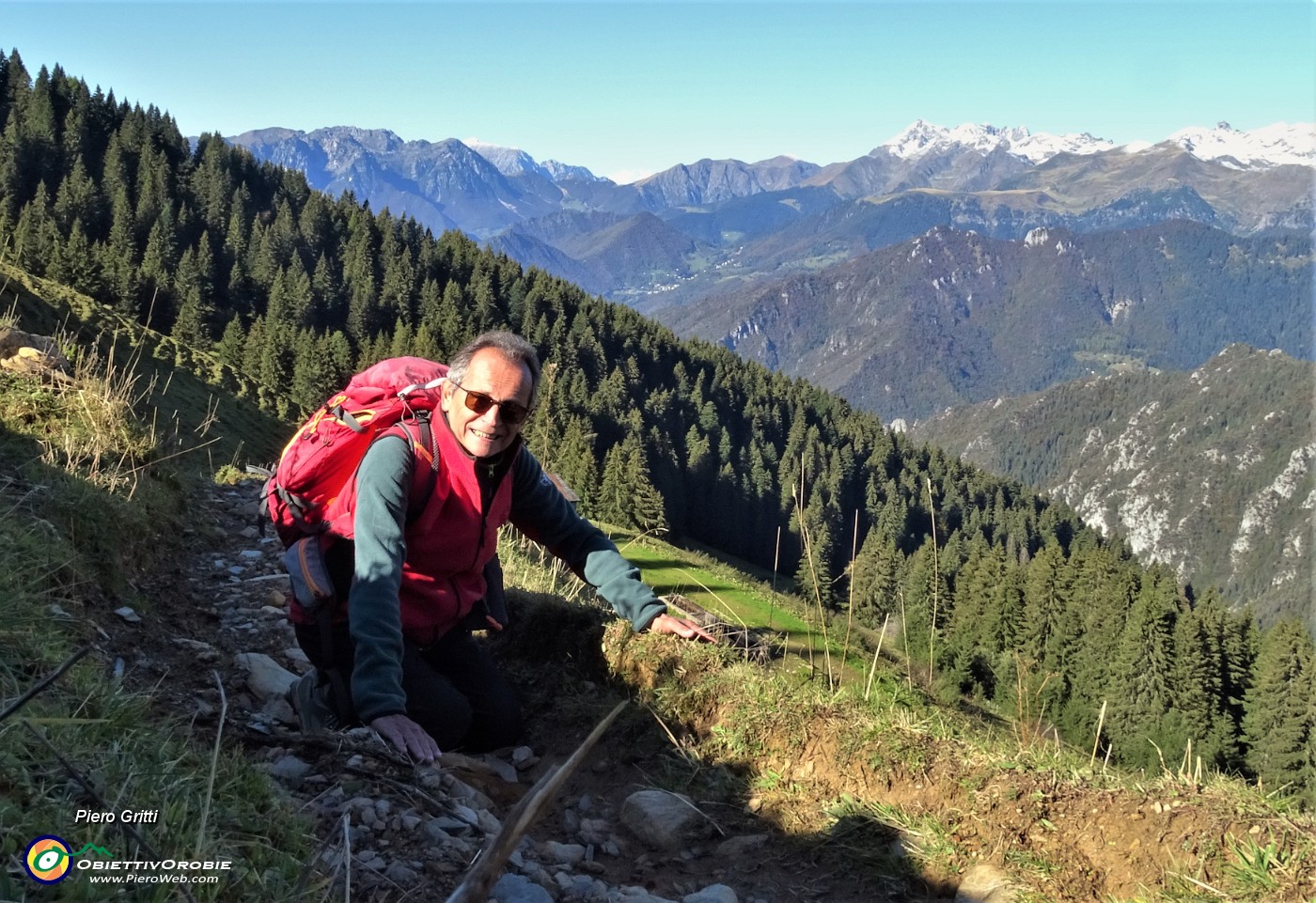 15 Vista verso le Orobie della costiera del Pizzo Tre Signori.JPG